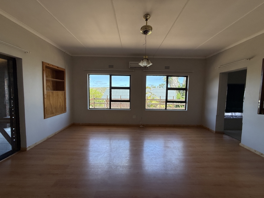 2 Bedroom Property for Sale in Stilbaai Wes Western Cape